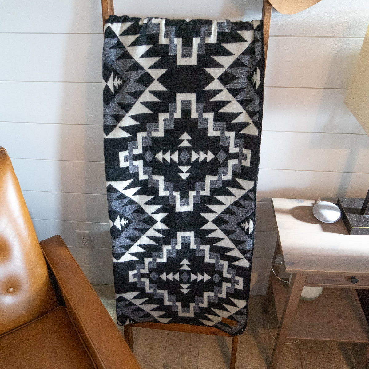 Manta andina de mezcla de alpaca — Chakana negra