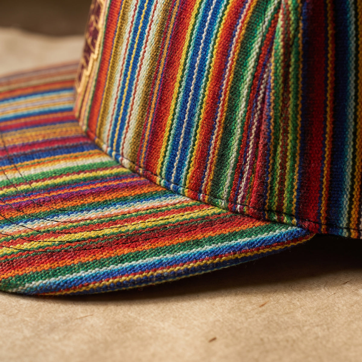 Nazca — handwoven brim, macro