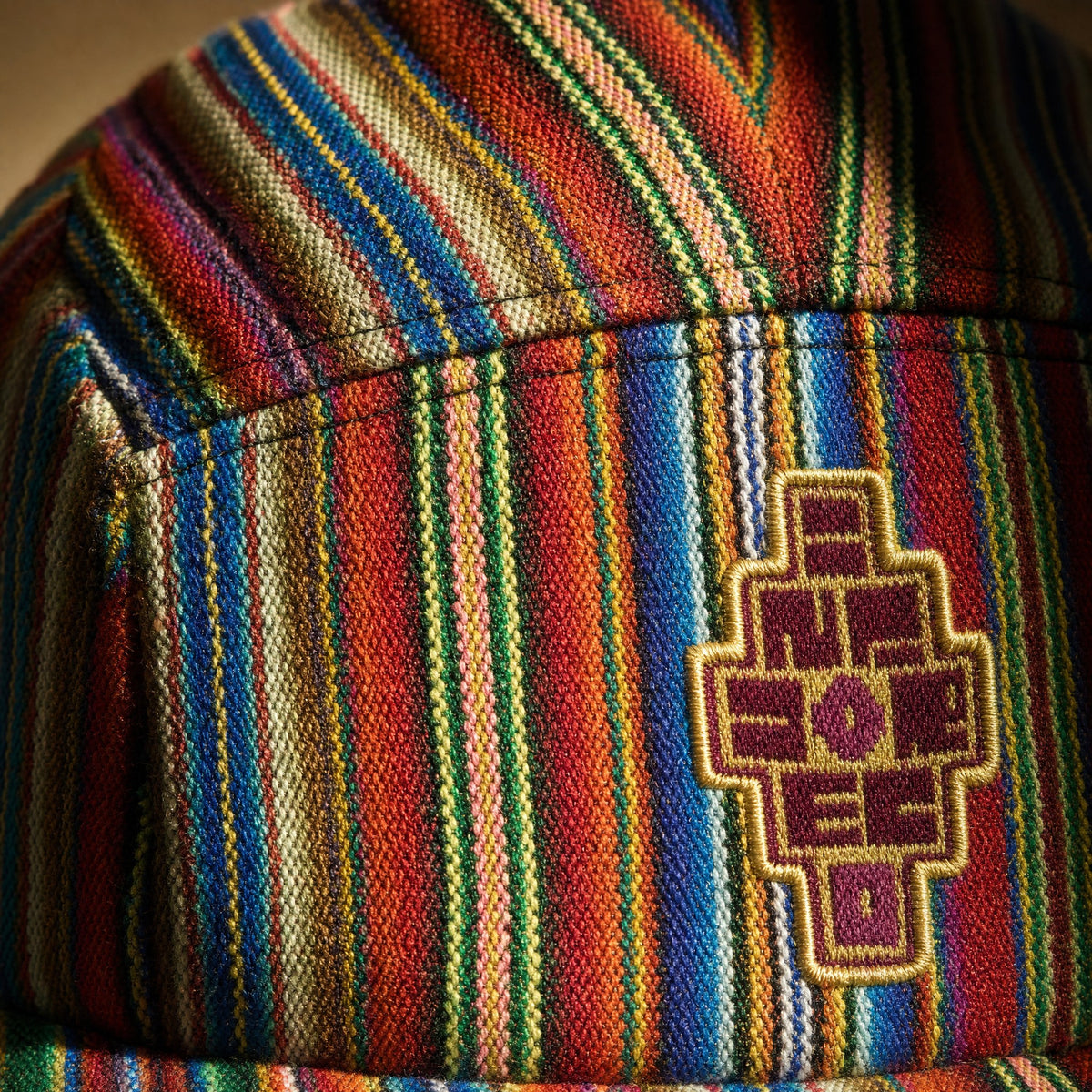 Písac — handwoven Andean weave, detail